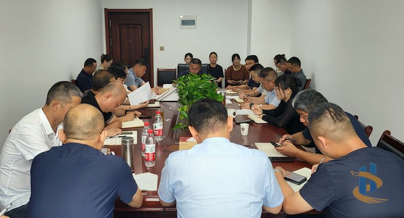 市監(jiān)理咨詢公司召開安全生產(chǎn)專題會議1 市監(jiān)理咨詢公司召開安全生產(chǎn)專題會議1